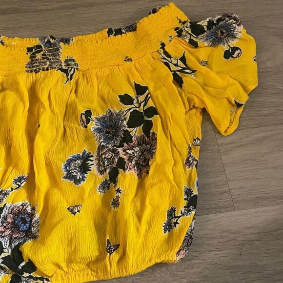 Arizona Jean co vibrant yellow cropped floral shirt sleeve top size large - Picture 2 of 6
